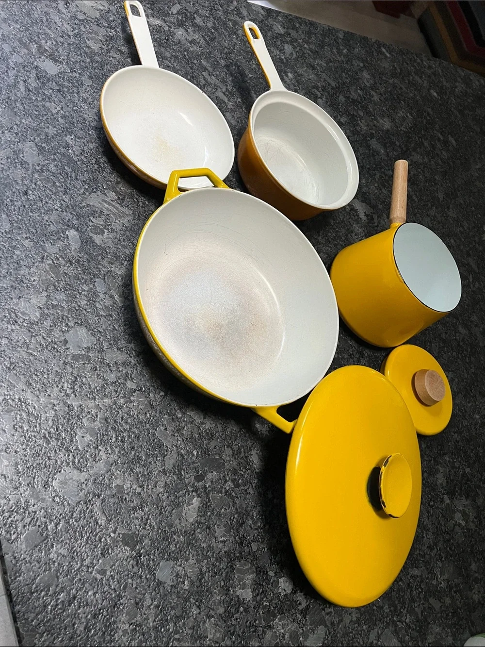 6 Piece Yellow Enamel Steel Aluminum Pots Pans